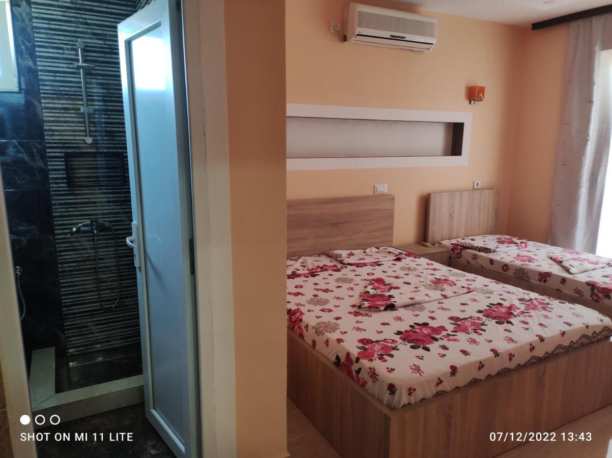 Grandino Rooms & Apartments Улцинь Экстерьер фото