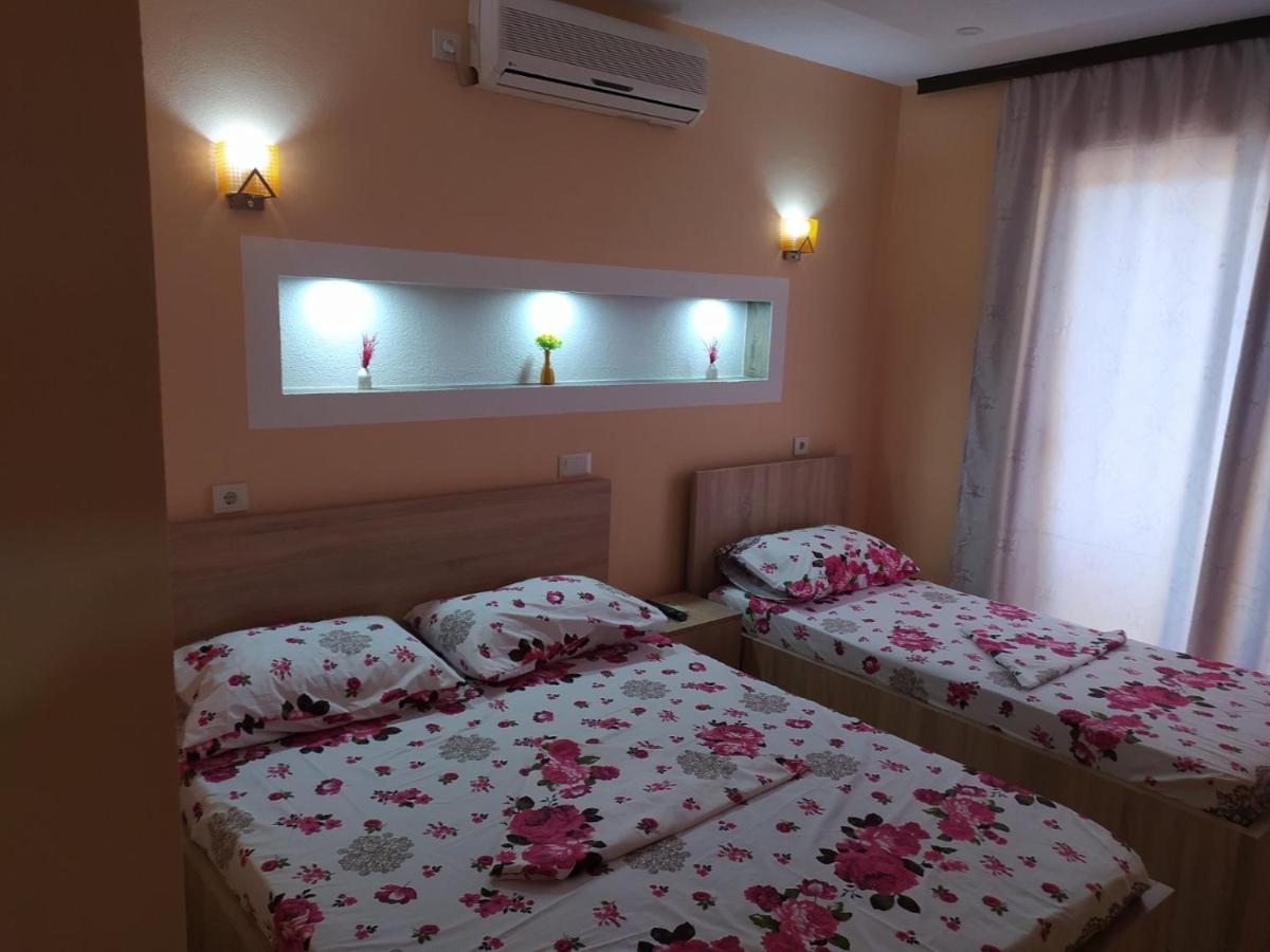 Grandino Rooms & Apartments Улцинь Экстерьер фото