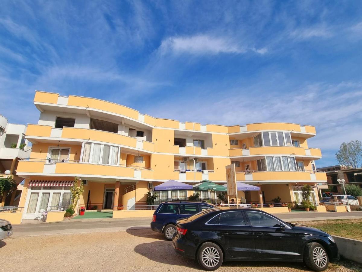 Grandino Rooms & Apartments Улцинь Экстерьер фото