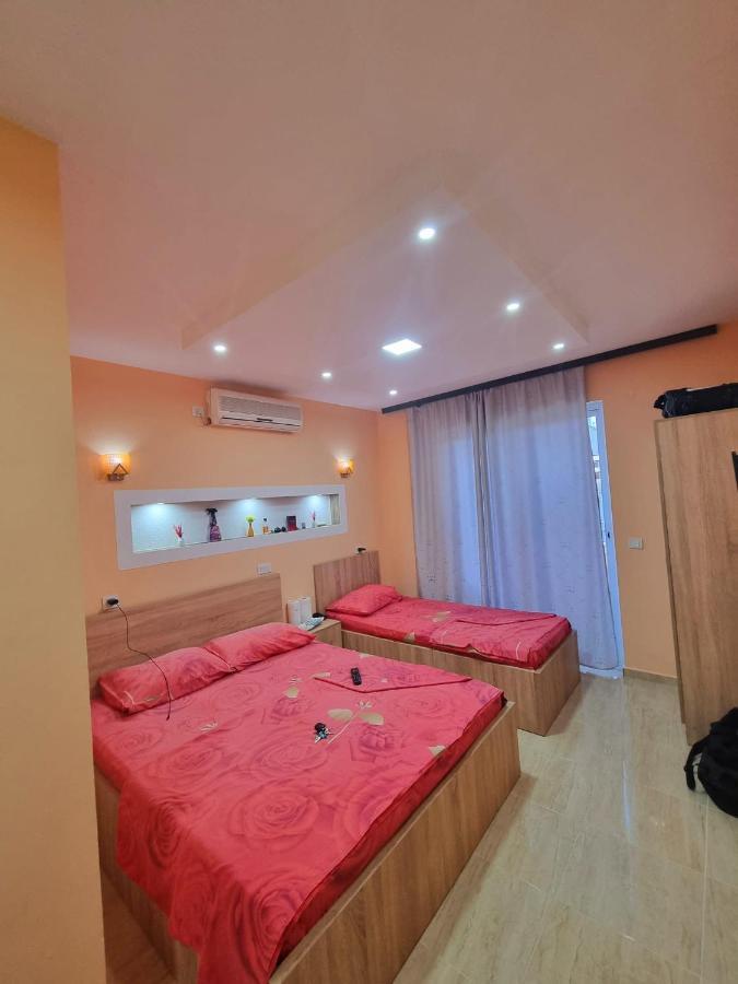 Grandino Rooms & Apartments Улцинь Экстерьер фото
