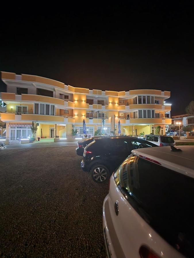 Grandino Rooms & Apartments Улцинь Экстерьер фото