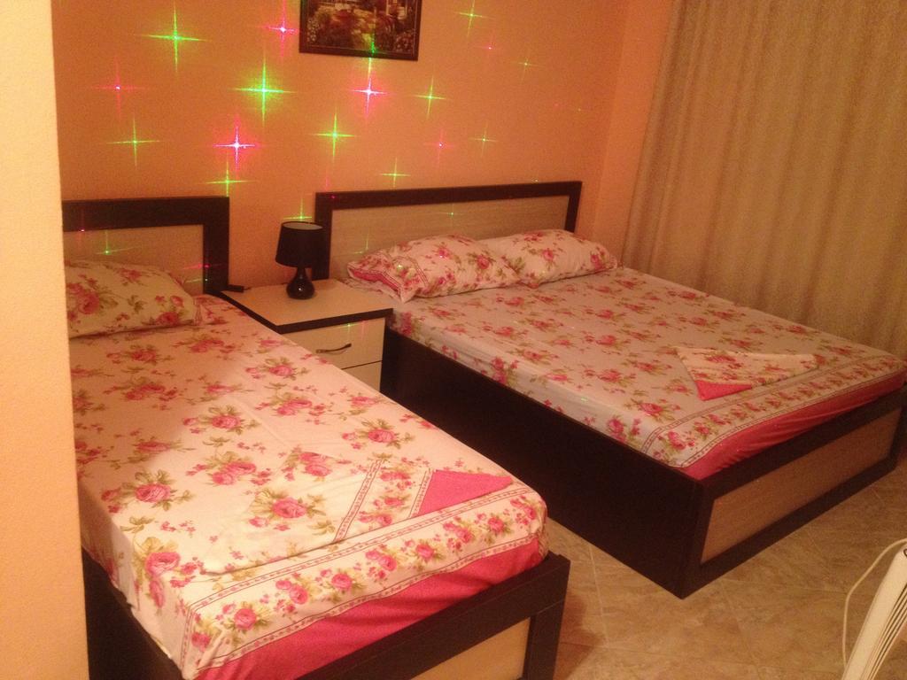 Grandino Rooms & Apartments Улцинь Экстерьер фото