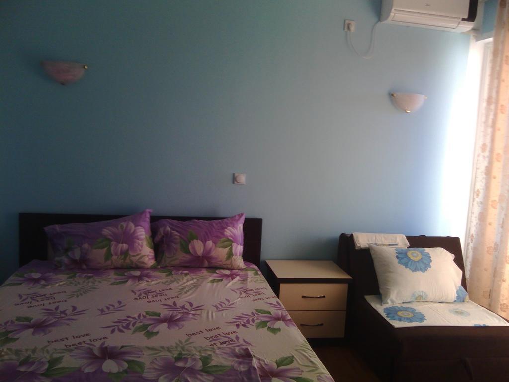 Grandino Rooms & Apartments Улцинь Экстерьер фото