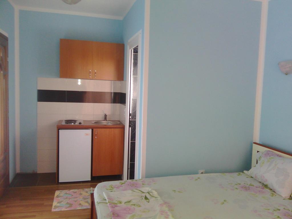 Grandino Rooms & Apartments Улцинь Экстерьер фото